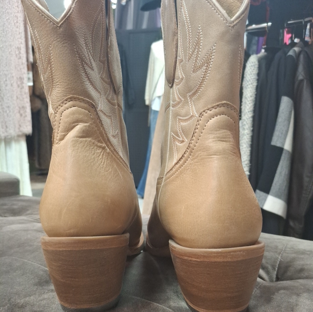 Idyllwind by Miranda Lambert Leather Cowboy boot Size 11 - Picture 3 of 9